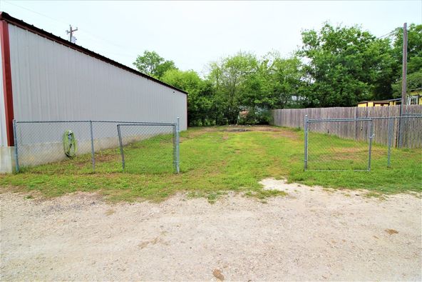 Income Producing Property IH-10 Frontage: 38 FM 289, Comfort, TX 78013